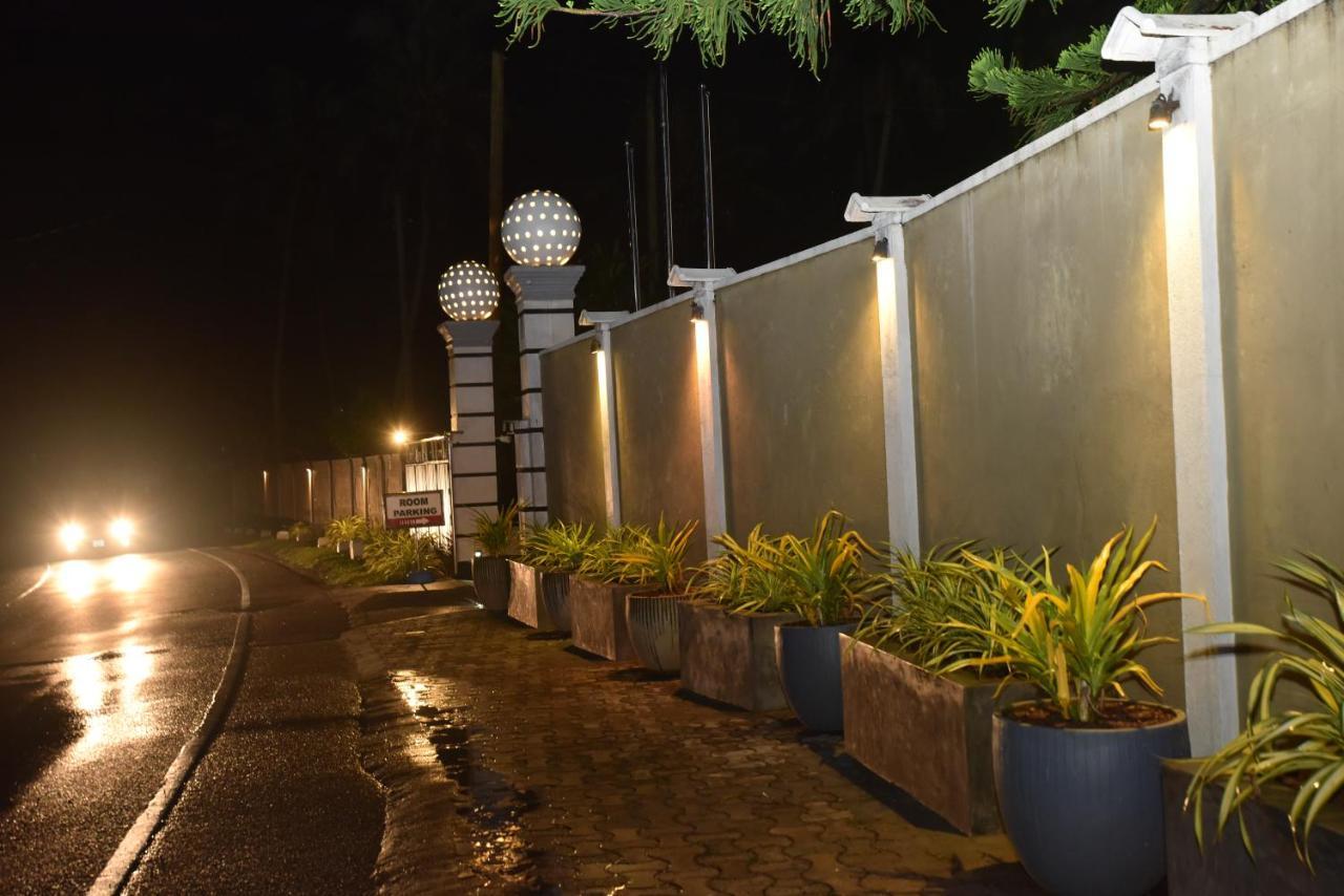 New Ocean Hill Hotel Hikkaduwa Exterior foto